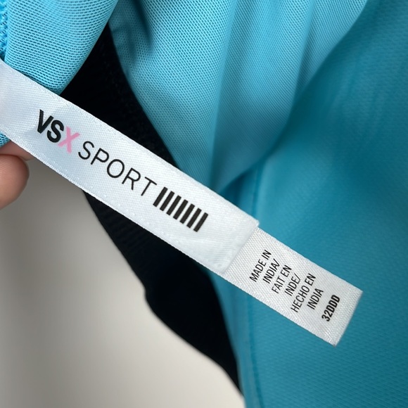 Victoria’s Secret VSX Sport Mesh Sports Bra - Picture 7 of 8